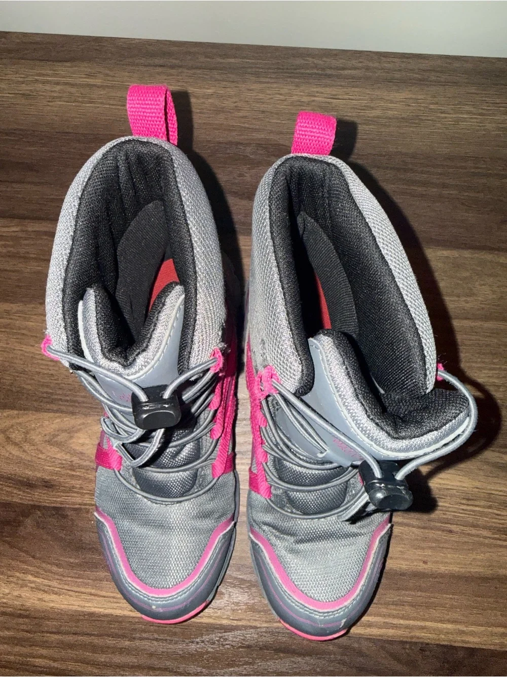 The North Face Winter Sneaker Jr. girls size 1 winter boots